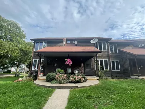 87 W William St, Corning, NY 14830