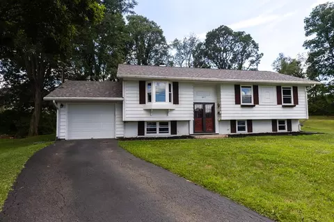 107 Aster Dr, Horseheads, NY 14845