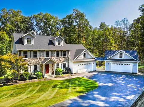 9 Prospect Rdg, Horseheads, NY 14845