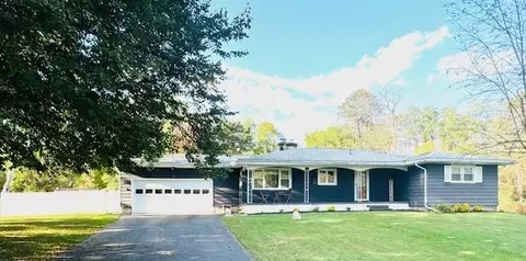 47 Pine St, Big Flats, NY 14814