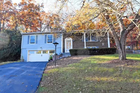 121 Bradley Ct, Horseheads, NY 14845