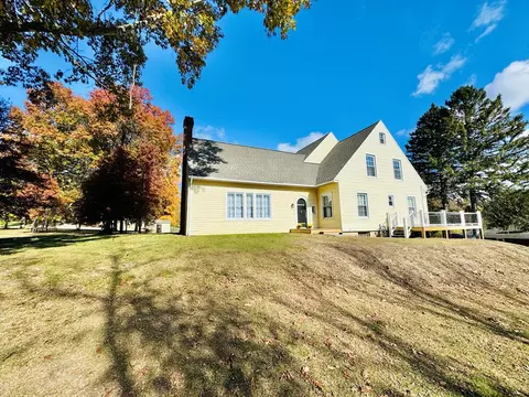 107 Tracy Rd, Waverly, NY 14892