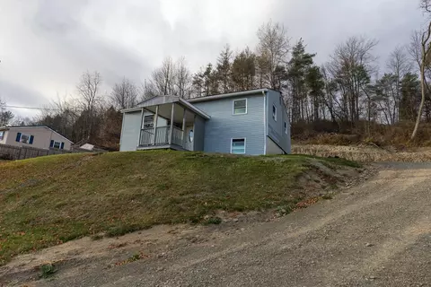 303 E Sullivanville Rd, Veteran, NY 14845