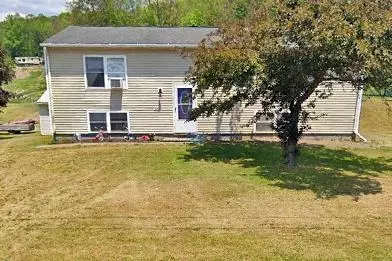 23 Redwing Ln, Horseheads, NY 14845