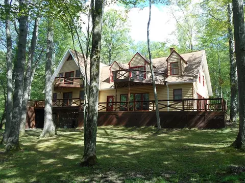 1897 Ranch Ln, Erwin, NY 14830