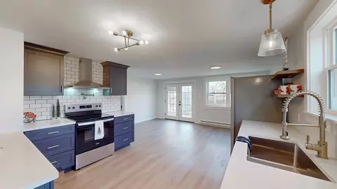 321 E William St, Bath, NY 14810 photo 3
