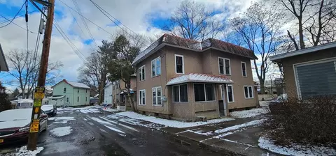 211-213 Austin Ln, Elmira, NY 14904