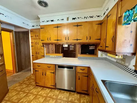 Kitchen - 207 Maple Hts, Bath, NY 14810 photo 4 of 10