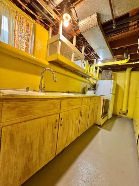 Kitchen - 207 Maple Hts, Bath, NY 14810 photo 10 of 10