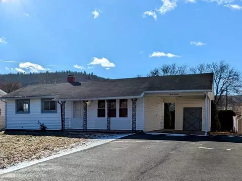420 Hillview Dr, Southport, NY 14904