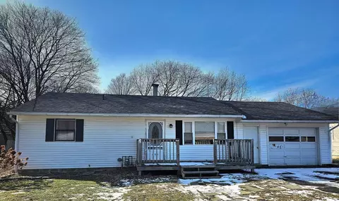 499 State Route 414, Catlin, NY 14812