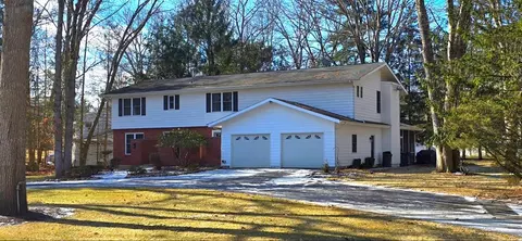 5 Chatfield Pl E, Erwin, NY 14870