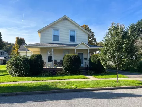 24 Pearl St, Bainbridge, NY 13733