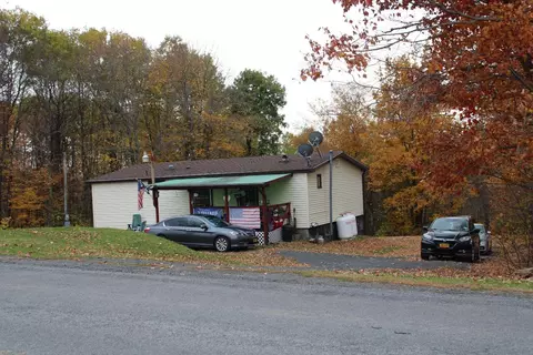 2785 County Highway 39, Decatur, NY 12197