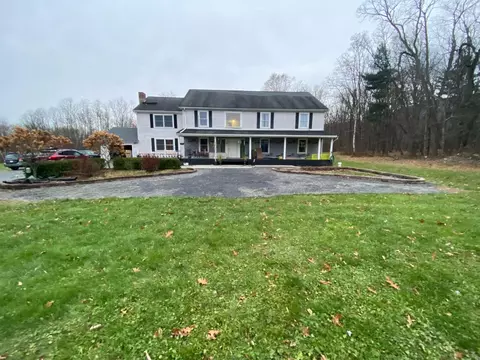 738 N Bald Hill Rd, Round Top, NY 12473