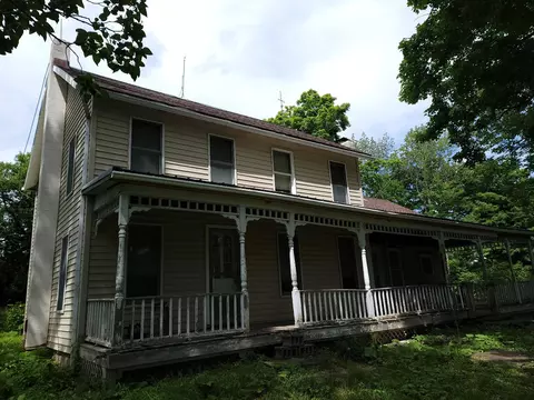 522 Kuhn Rd, Roxbury, NY 12167