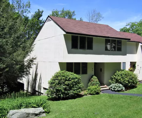 270 Pines Dr, Denver, NY 12421