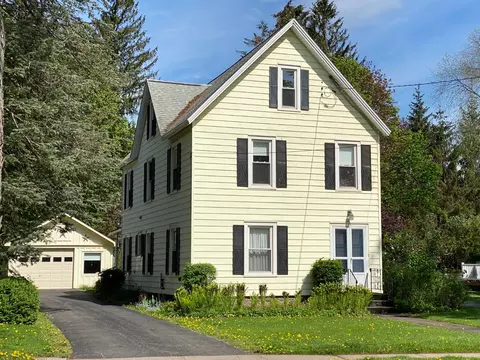 14 Elm St, Delhi, NY 13753