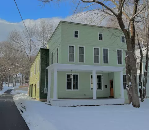 12 Chestnut St, Otsego, NY 13326