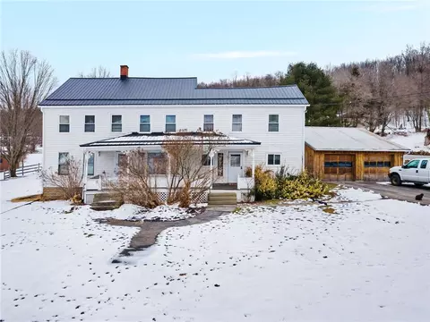 109 New Virginia Rd, Oxford, NY 13830