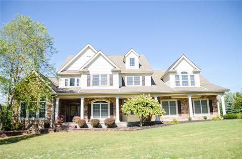 2 Fairpoint Dr, Perinton, NY 14450 photo 1