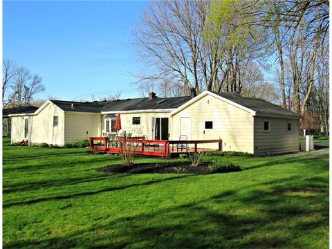 1253 Hatch Rd, Webster, NY 14580 photo 3