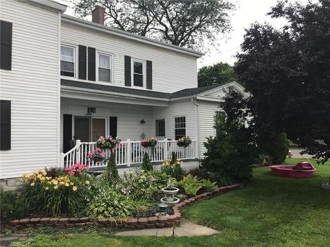 122 E Main St, Waterloo, NY 13165 photo 1