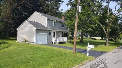 29 Dickerson St, Lyons, NY 14489 photo 1
