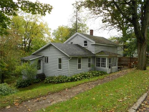 16 Rice St, Lyons, NY 14489 photo 1