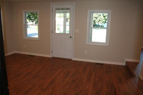 4 Eagle St, Phelps, NY 14532 photo 2