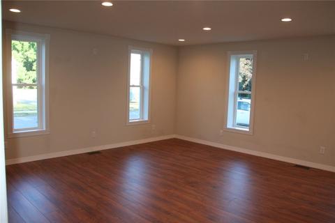 4 Eagle St, Phelps, NY 14532 photo 9