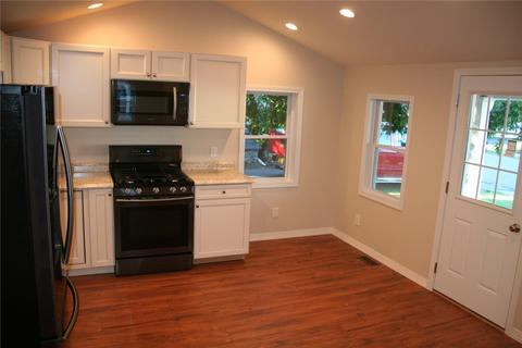 4 Eagle St, Phelps, NY 14532 photo 3
