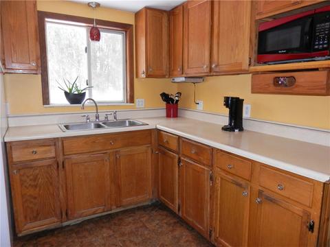 42 W Wright Ave, Waterloo, NY 13165 photo 4