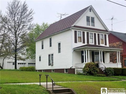615 Eagle St, Dunkirk, NY 14048 photo 1