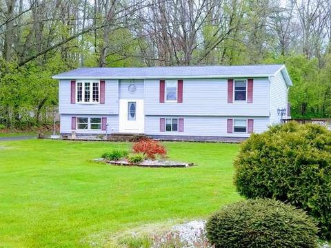 59 Steele Rd, Waterloo, NY 13165 photo 1