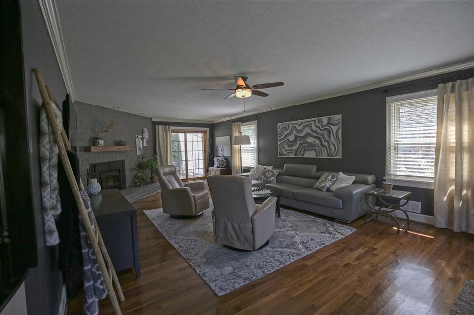  5 Esternay Ln, Pittsford, NY 14534 photo 7
