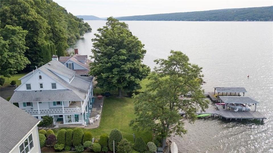 9486 W Lake Rd, Hammondsport, NY 14840