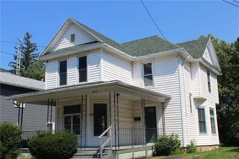 624 Eagle St, Dunkirk, NY 14048 photo 1
