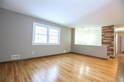 425 Phillips Rd, Webster, NY 14580 photo 8