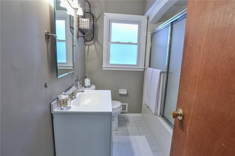 425 Phillips Rd, Webster, NY 14580 photo 16