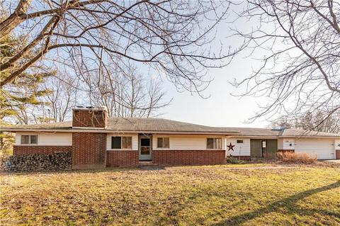 1704 Warncke Rd, Lyons, NY 14489 photo 1