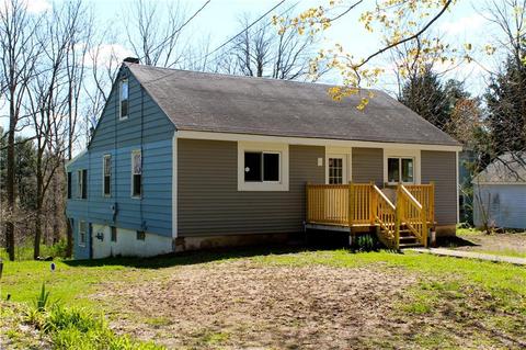 14 Summit St, Lyons, NY 14489 photo 2
