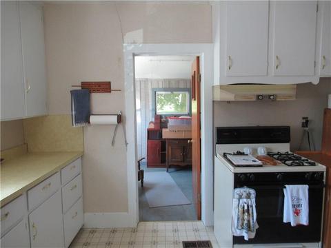 85 Maple St, Lyons, NY 14489 photo 6