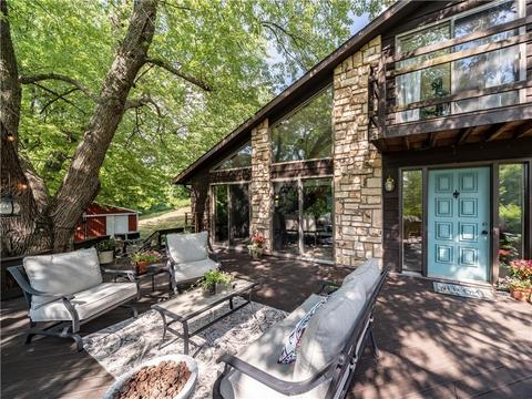 518 Parrish Rd, Honeoye Falls, NY 14472 photo 2