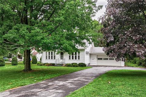 625 Dewitt Rd, Webster, NY 14580 photo 2