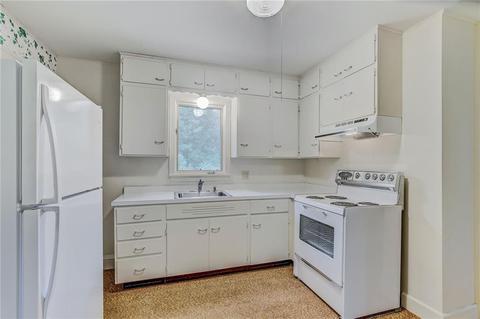 625 Dewitt Rd, Webster, NY 14580 photo 3