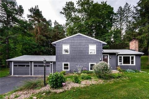 71 Furman Rd, Perinton, NY 14450 photo 1