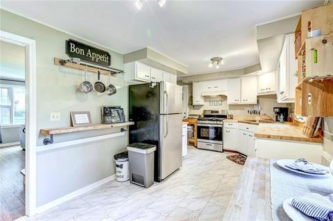 259 Raphael Dr, Webster, NY 14580 photo 11