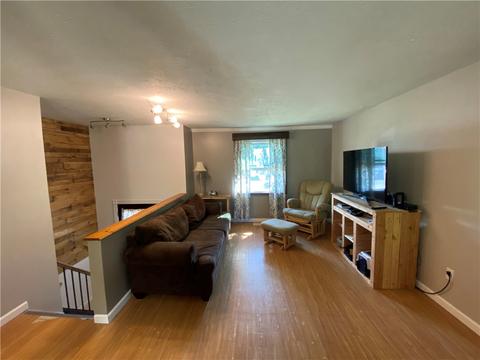 38 Farmbrook Dr, Farmington, NY 14425 photo 7
