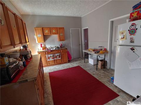 172 E 2nd St, Dunkirk, NY 14048 photo 2
